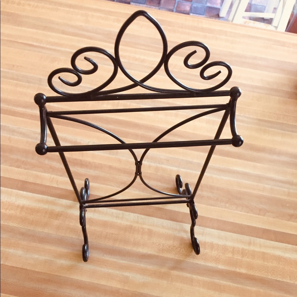 SLAH Estate Collection Hand Towel Holder EUC